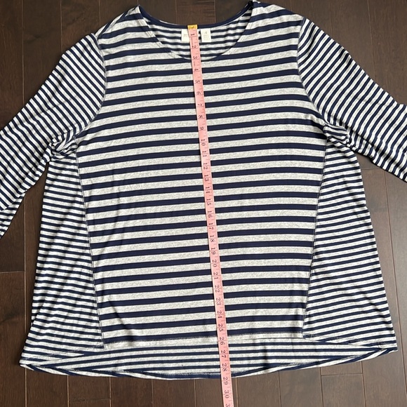 Zenergy by Chicos navy/gray striped tunic 3/4 sleeves Chicos 4/XXL - Picture 6 of 7